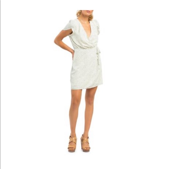 Dex Flutter sleeve printed wrap dress white polka dot XL - Picture 2 of 3